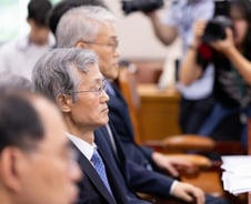 끝까지 고성 오간 대법원 국감...조희대 "신뢰받는 사법부로 거듭날 것"