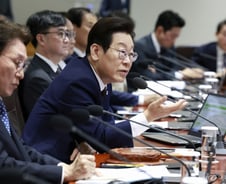 이재명 대통령 "캄보디아 범죄 연루자 신속 송환해야"…'여행제한 강화' 지시