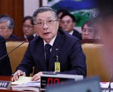 이한준 LH사장 "땅장사 오명 송구…직접시행으로 벗어날 것"