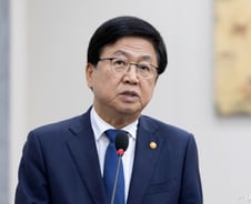 캄보디아서 韓대학생 사망…최교진 "전수조사 하겠다"