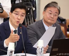 與이해식 "냉각시스템 미비가 국정자원 화재 키워…규정 마련해야"