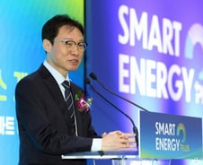 이재명 대통령 "AI·에너지전력망 결합해 신성장동력 만들 것"