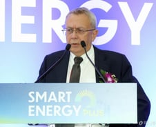 "선박 전기화 더 중요해진다…해운업 탈탄소·자동화 결합돼야"