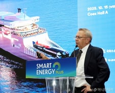 '발등에 불' 조선해운 탈탄소…"전기화·에너지효율 제고 핵심"