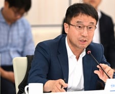 與한병도 "소방대원 피복 예산, 지역마다 편차…불만 해소해야"