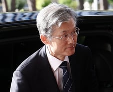 [속보]조희대 대법원장, 국감 나와 "사명 다하기 위해 최선"