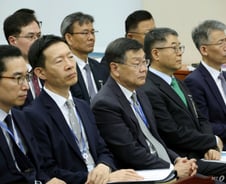 "韓 우주항공 잠재력 있지만"... 1년만에 떠나는 존 리 본부장의 조언