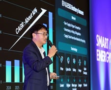 LG엔솔 "K배터리 위기 극복 핵심은 차별화된 기술, AI·DX"