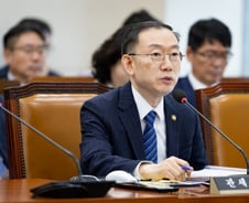 검찰 사라지면 檢수사 지휘 받는 특사경은?…관세청장 "수사 공백 없어야"