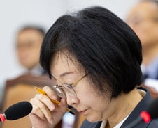 성분명 처방, 미국 의약품 관세…식약처장 '답변' 아낀 이유는?