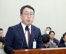 유영상 SKT 대표 "내년부터 '5G SA' 도입 가능"