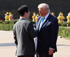 [속보]이재명·트럼프 대통령, 확대 오찬 회담장 도착
