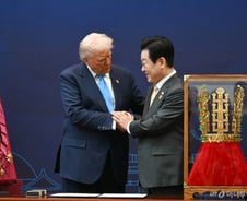 [속보]이재명 대통령, 트럼프에 "동맹현대화·미래형 포괄적 전략동맹으로 발전해야"