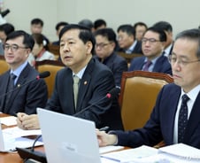 구윤철 경제부총리 "주택 공급 빠르게 늘려 국민들 어려움 줄이겠다"