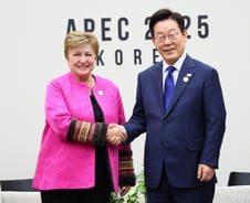 IMF 총재 만난 이재명 대통령 "코스피 4000 돌파, 한국의 미래 긍정적"