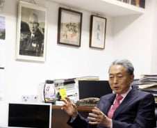 하토야마 유키오 전 일본 총리는 누구?