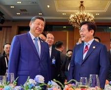 [우보세] 보수 세계관의 균열