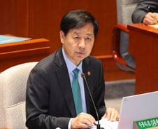 구윤철 "홈플러스 사태 면밀히 모니터링 중…해결방안 모색"