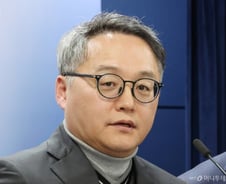 [단독]13년 만에 론스타에 뒤집기 완승…승소 확률 1.6% 뚫었다