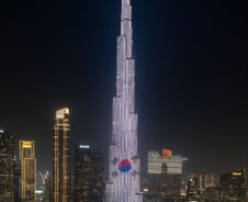 이재명 대통령 '국빈' 맞은 UAE…163층 '부르즈 칼리파'에 대형 태극기