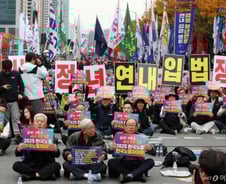 [단독] 여당 "65세 정년연장, 원점 재검토 중"…연내 입법 적신호