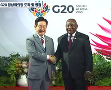 이재명 대통령, 라마포사 남아공 대통령에 "아름다운 도시"···G20 회의 본격 돌입