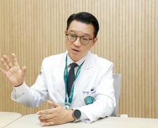 "아는 사람만 받는 PSA 검사, 국가검진에 포함해야" 전립선암 명의의 호소