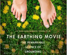 "맨발 걷기로 건강해져" '어싱' 열풍에...과학 vs 상술 맞붙었다 [트민자]