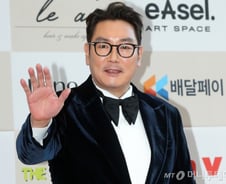 "이게 알 권리?" 조진웅 '장발장' 빗댄 변호사, '소년범' 폭로 기자 고발