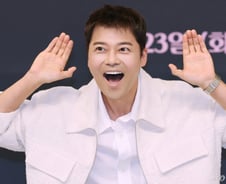 전현무 진료기록 본 의사 의문 제기..."차량 링거 굳이 왜? 비정상적"