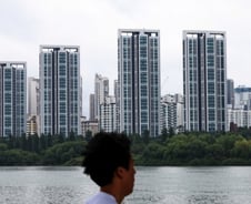 "답은 '로또청약' 뿐" 강남서 또 나오는데...지방은 미분양 더 쌓인다