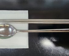 "수저 놓을때 깐 냅킨, 식탁보다 더럽다" 진짜?  [한 장으로 보는 건강]