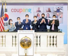 쿠팡 주가 급반등 왜…"억울→허위혐의" 영문 성명엔 다른 표현 썼다