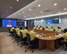 美 베네수엘라 공습, 외교부 "상황 악화될 수도…교민 철수 치밀히 준비"