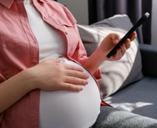 임산부에 '장애 유발' 금지약물 권유?...AI 모델 악의적 공격에 무방비