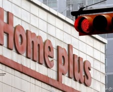 쿠팡 사태에 가려진 'MBK 책임론'..돈줄 마른 홈플러스 결국 파산?