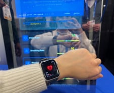 체온 느끼는 로봇·얼굴영상으로 혈압체크…CES 눈길끈 신기술