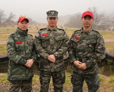 "고난 극복 경험은 삶의 자신감"…하루 16시간 '무적해병' 키우는 이들