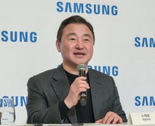 "올해 AI 신제품 4억대"…삼성전자, 로봇은 제조라인부터