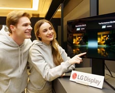 LG디스플레이, OLED 신제품 CES서 호평…"새로운 혁신 제품"