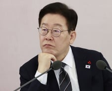 이재명 대통령 "민간 무인기 사실이면 중대범죄…신속 엄정 수사하라"