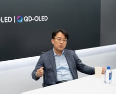 이청 삼성D 대표 "中? 우리가 압도적…리스크는 반도체 가격"