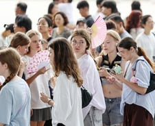 "한국 단체 여행 필수 코스"…이태원 아닌데 외국인 135만명 몰렸다