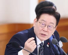 청와대 "北 자극의도 없다는 점 재확인…긴장 완화조치 지속"