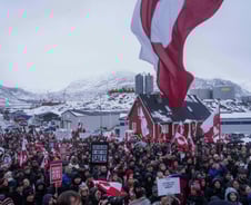 트럼프 "그린란드 파병국에 관세"-유럽 "깡패냐" 관세전쟁 조짐