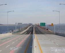 [Q&A]새만금은 왜 안되나요…"땅부터 안된다"