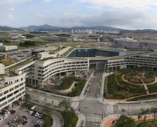수조원 들이면 뭐하나...쪼개기의 저주, '기러기 아빠'만 남은 혁신도시