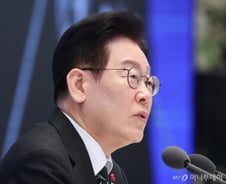 이재명 대통령, 국민의힘 영수회담 제안에 "여야 대화가 우선"