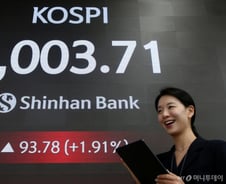 코스피 18% 뛸 때 코스닥 4% '찔끔'...깜깜이 기업, AI가 파헤친다