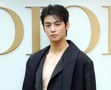 차은우, 엄마 회사 통해 200억 탈세 의혹...그 법인, 전 주소지는 '장어집'